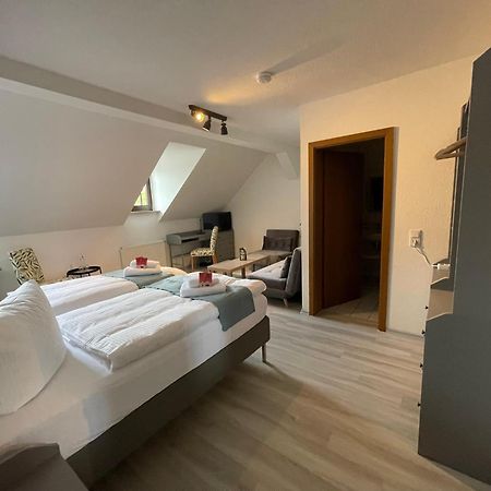 Landhotel Der Distelhof Mit Scheunencafe Dillstadt المظهر الخارجي الصورة
