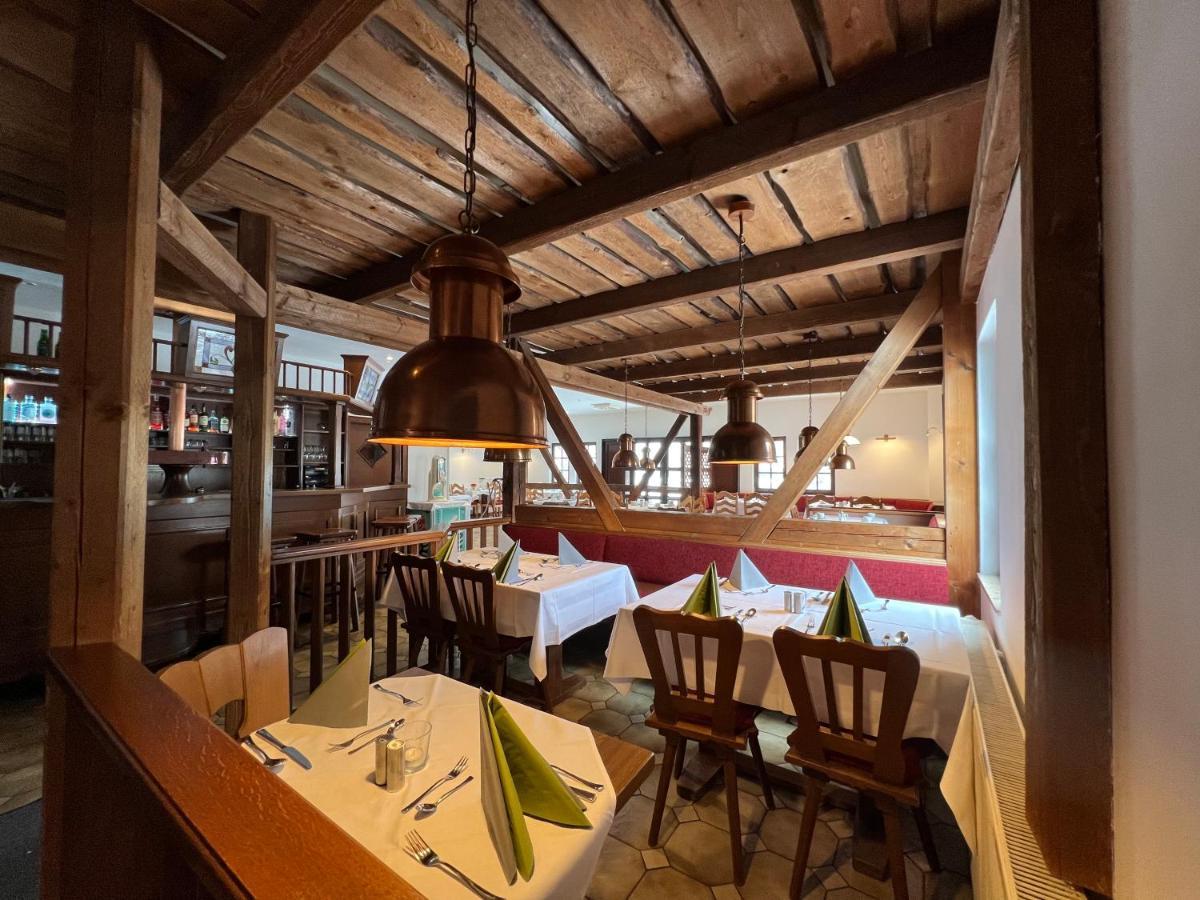 Landhotel Der Distelhof Mit Scheunencafe Dillstadt المظهر الخارجي الصورة
