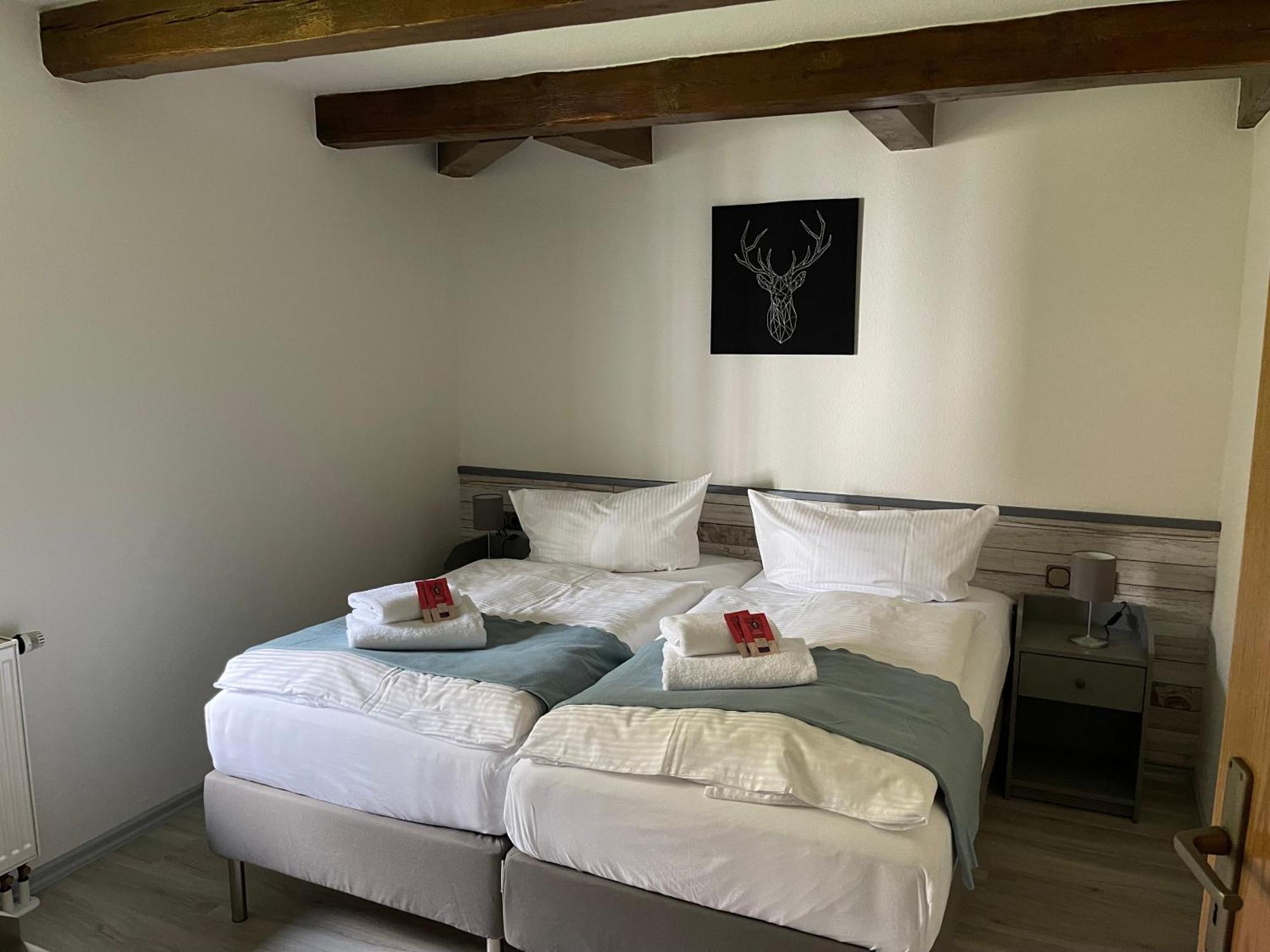Landhotel Der Distelhof Mit Scheunencafe Dillstadt المظهر الخارجي الصورة